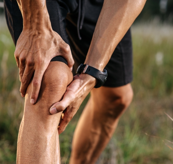 knee replacement surgeon Dr Karthik Gudaru